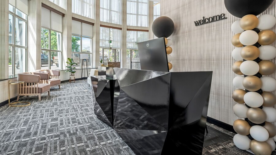 Beacon Suites Hotel