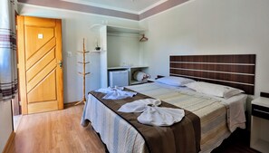 Phòng Suite, quang cảnh vườn | Truy cập Internet không dây miễn phí, có lối đi dành cho xe lăn 