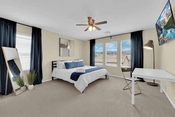 5 bedrooms, iron/ironing board, WiFi, bed sheets