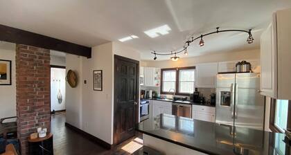 Cozy Hudson Valley 2 Bedroom Getaway near Woodstock and Saugerties