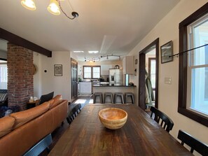 Dining - Cozy Hudson Valley 2 Bedroom Getaway near Woodstock and Saugerties (Saugerties)