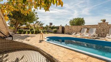 House (Three bedroom Holiday house with pool) | Pool