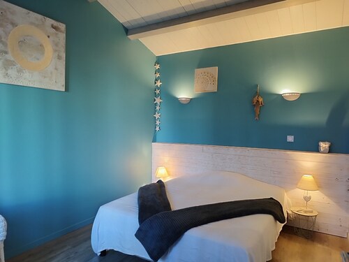 4* villa with indoor swimming spa, billiards