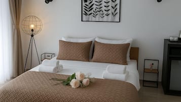 In-room safe, free WiFi