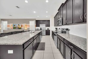 Private kitchen - Stunning Kissimmee Home  Private Pool Near Disney Parks (Kissimmee)