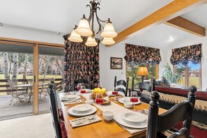 Dining - Avon Getaway | Private Hot Tub & Mountain Views (Avon)