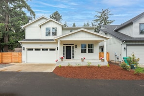 Exterior - Enchanted Forest (Portland)