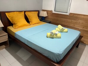 Iron/ironing board, WiFi, bed sheets - Cocon Tropical (Sainte-Anne)