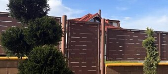 Locație retrasă cu priveliște deosebită