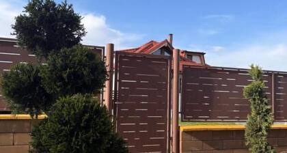 Locație retrasă cu priveliște deosebită