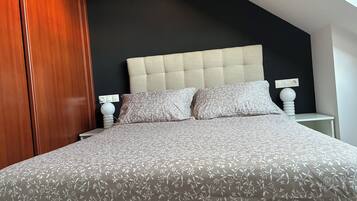 3 habitaciones, tabla de planchar con plancha y wifi gratis