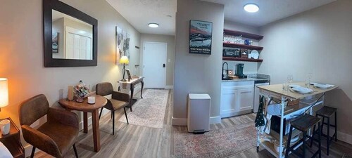 little mountain haven. True ski-in Ski out