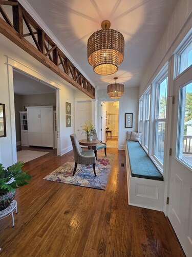 Welcome to Historic Blisland! Est.1749, Sleeps 9!
Close to Colonial Williamsburg