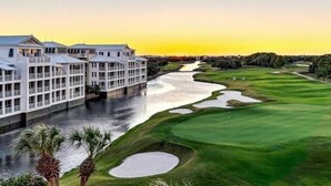 Golf - The Coastal Turtle - Modern Beach Front Retreat (Gulf Shores)