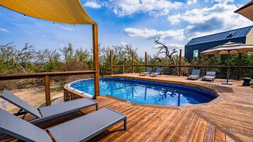 Seasonal outdoor pool