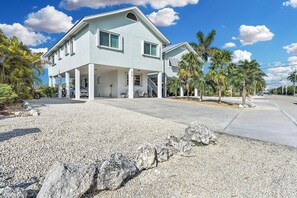 Exterior - Canalfront 3BR Home w/ Private Dock, Boat Ramp & Large Deck in Key Colony Beach (Key Colony Beach)