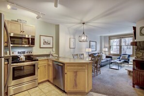 Fridge, microwave, oven, stovetop - Walk to Lifts | Cozy 1BR Condo w/ Fireplace + Pool (Keystone)
