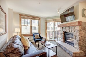 TV, fireplace - Walk to Lifts | Cozy 1BR Condo w/ Fireplace + Pool (Keystone)