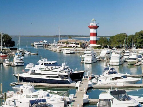 Spacious,remodeled 3-bedroom 2.5 bath one level ground floor condo Coligny Beach