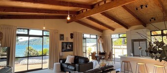 Lake Rotoiti - Absolute Lakefront