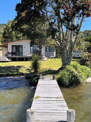 Exterior - Lake Rotoiti - Absolute Lakefront (Rotoiti Forest)