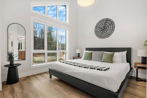 Escritorio, wifi, ropa de cama