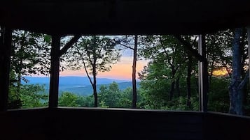 House, Multiple Beds, Patio, Mountain View (Paxwood) | View from room