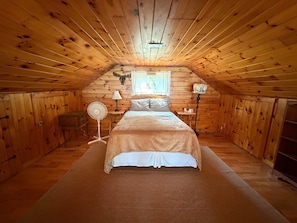 3 bedrooms, iron/ironing board, WiFi (free)