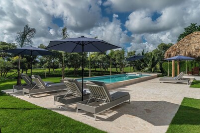 Modern 5-Bedroom Luxury Villa with Pool, Beach & Golf in Punta Cana Resort