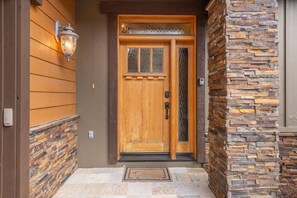 Exterior detail - 4 BR / 3.5 BA Home Near Downtown Truckee & Skiing! (Truckee)