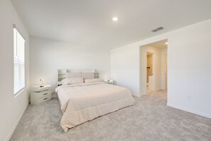 2 Schlafzimmer, Schreibtisch, Bügeleisen/Bügelbrett, Internetzugang