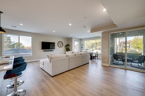TV - Ski Resorts & SLC Fun! Brand New Millcreek Home (Millcreek)