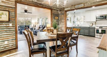 2 Mi to Clear Lake: Pet-Friendly Lakeport Retreat!