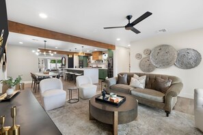 TV, offices - NEW|The Palmera|Updated 4BR Retreat w/Pool (Scottsdale)