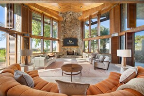 TV, fireplace, offices