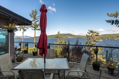 Executive Waterfront Residence with Private Deep Water Dock