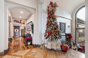 Interior - Wasatch Luxury Estate Pool*Spa*Theater*Sauna (Riverton)