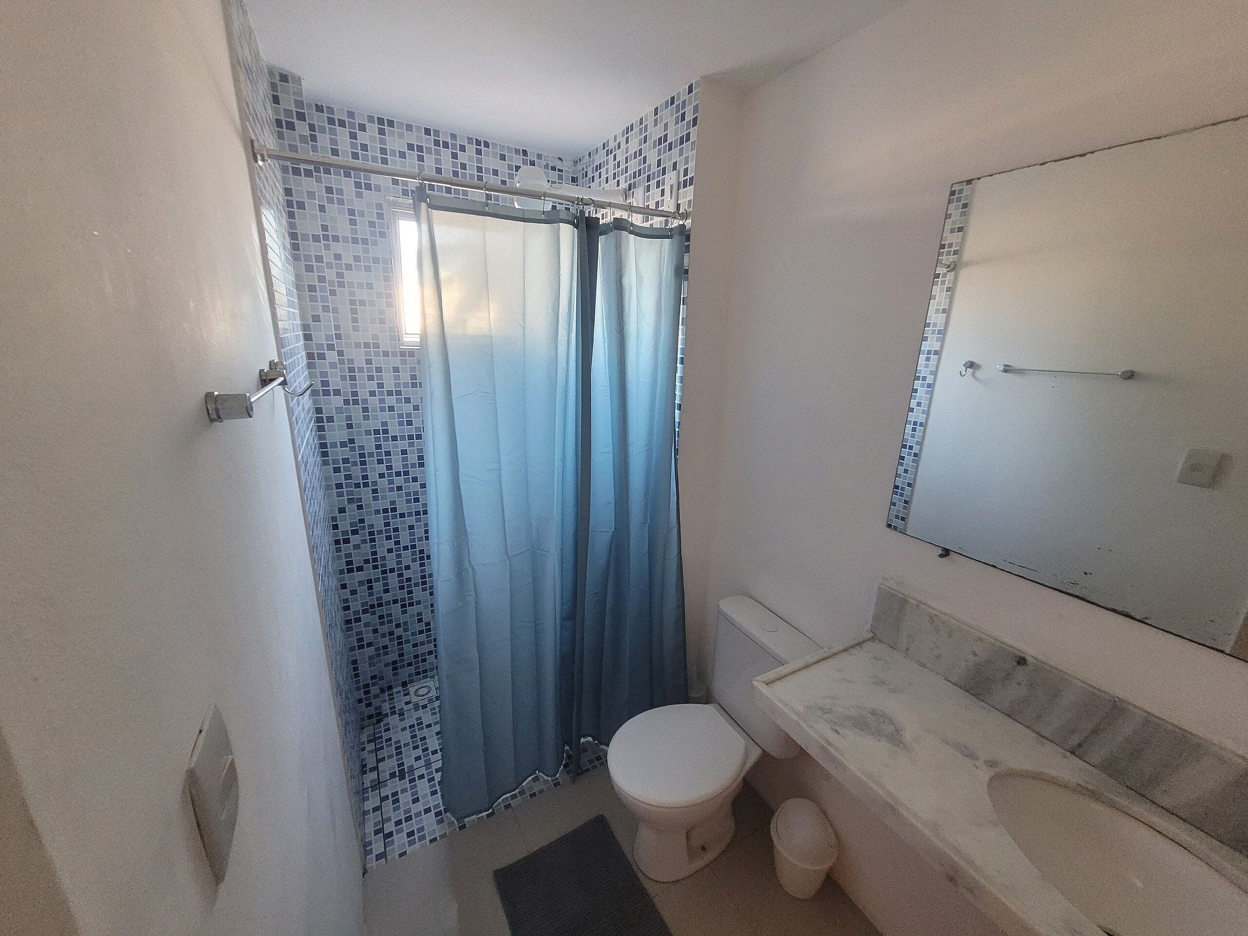 基础公寓 | 浴室 | 淋浴设施