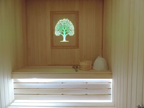 Sauna, 1 salle de soins