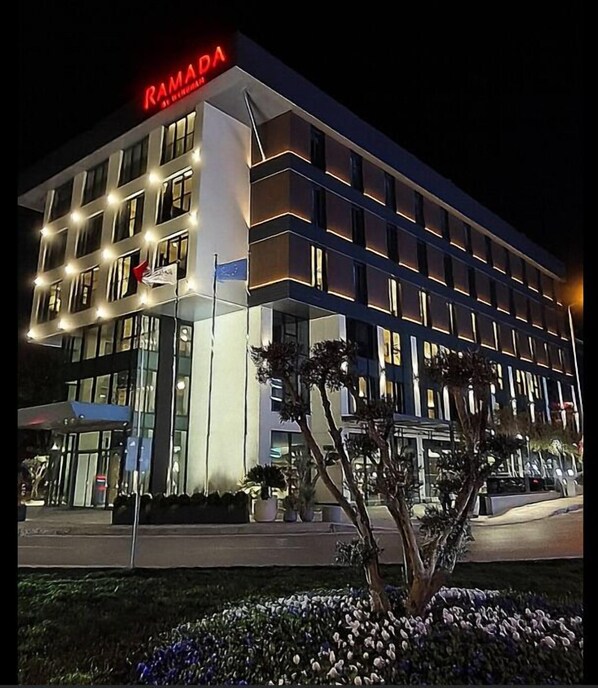 Exterior - Ramada by Wyndham Istanbul Airport Arnavutkoy (Arnavutköy)