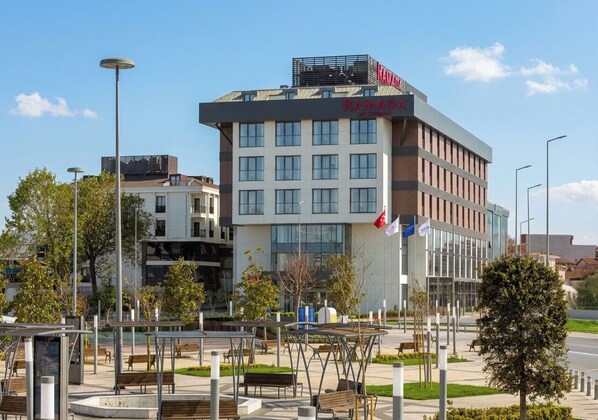 Exterior - Ramada By Wyndham Arnavutkoy (Arnavutköy)