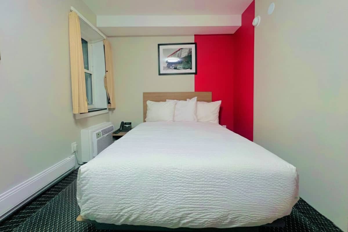 Room, 1 Double Bed, Non Smoking | Free WiFi