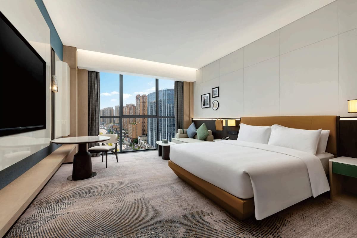 Standard Room, 1 King Bed, Non Smoking
