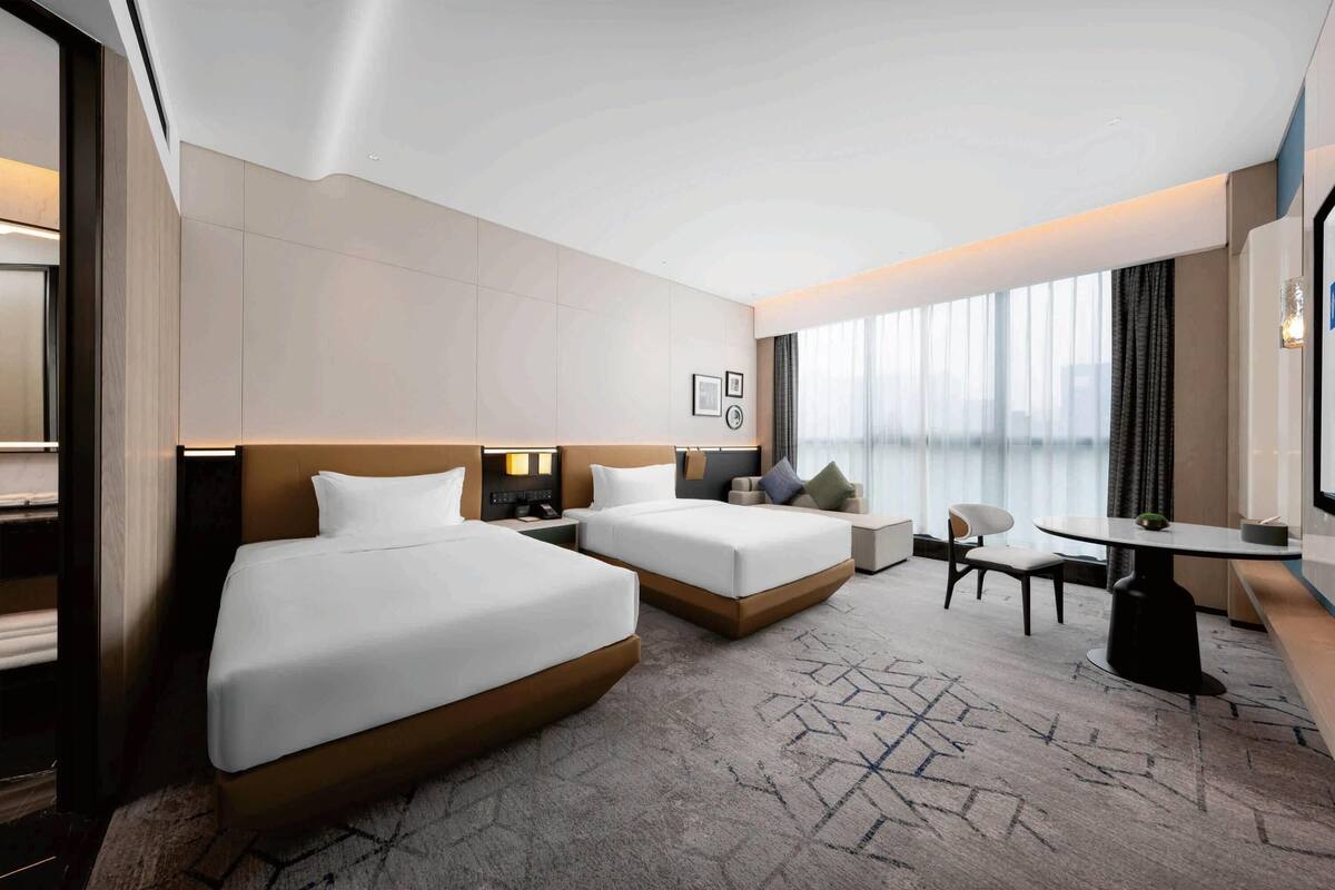 Deluxe Room, 2 Twin Beds, Non Smoking (High Floor)