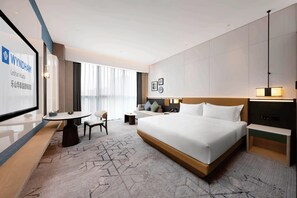 デラックス ルーム キングベッド 1 台 禁煙 (High Floor)