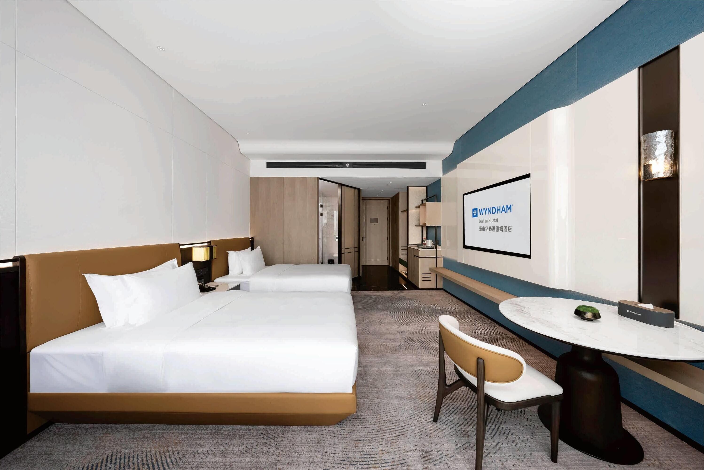 Deluxe Room, 2 Twin Beds, Non Smoking