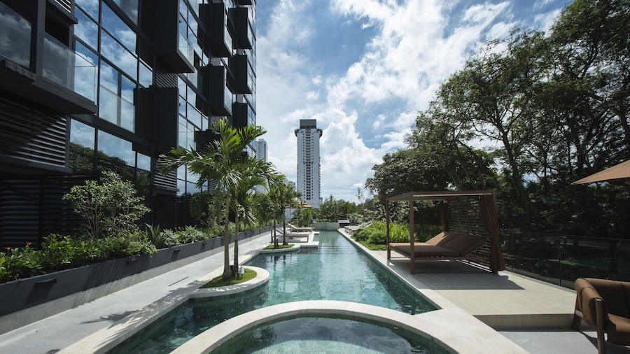Elegant Loft Pool Gym and Workspaces