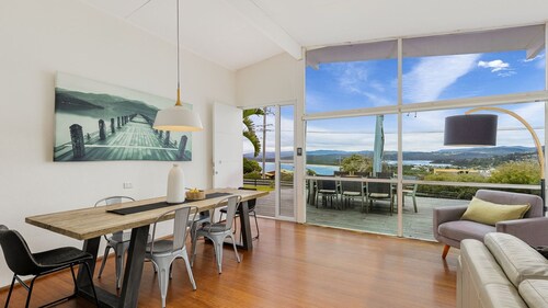 Inviting family and pet-friendly home!