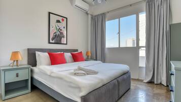 Blackout curtains, iron/ironing board, free WiFi