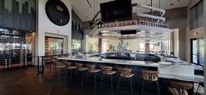 Bar (on property) -  3/2/+Study  Resort  Community: restaurant/pool/spa/golf/fitness/tennis (Bradenton)
